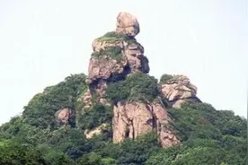 海南发现一山头长得像毛主席，孔令华跪地流泪，连李讷都感叹很像图片