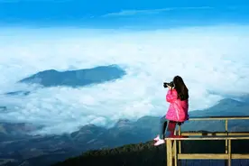 把你翘起的腿放下图片