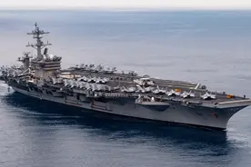 120000吨航母即将服役，可搭载75架五代机，至少领先全球50年！图片