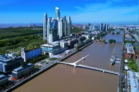 距离我国最远的国家，坐飞机需要35小时，而且没有直达！图片