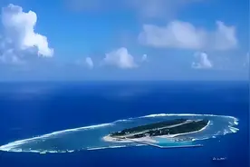 菲律宾报道中国“40多艘船围住中业岛”我方外交部一句话回应图片