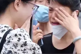 唏嘘！送子女出国，等于绝后：中产移民圈竭尽全力后的悲哀共识图片