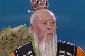西游记：为什么如来佛祖可以轻松降服孙悟空，太上老君却做不到？图片