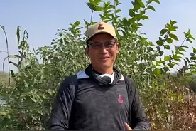 他是垂钓界第二网红，不钓大鱼只钓小鱼，却俘获千万钓鱼人的心图片