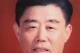 4架不明战机突然“来袭”，他临危抗命，却在险境中挽救了空七军图片