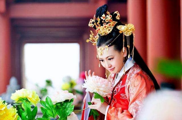 天龙后传：木婉清惨死，王语嫣生下别人的儿子，最后做了虚竹夫人