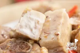 工作日吃它最省事！丢进电饭煲一焖就搞定！图片
