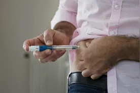 只有米面会升血糖？提醒中老年人：这2种不起眼的素菜，也要少吃图片