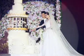 查小欣喊话陈伟霆，首度公开与他私密对话，曝他与Baby分手内情图片