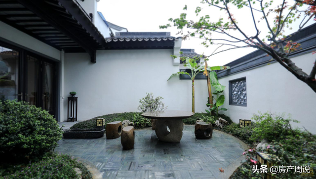 合院百变户型，现代多重院居