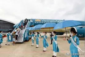 对不起，最终我还是要劝你留在柬埔寨过年图片