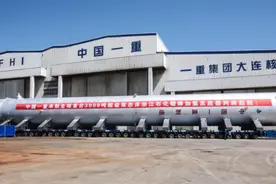 重达2400吨，中国独有的国之重器，碾压欧美技术，禁止对外出售图片