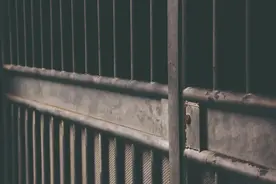 10个案例，带你认清企业中的职务侵占罪图片