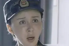 油头粉面和整容脸，就不要尬演军人了！看他们演戏，观众真难受图片