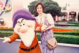 史依弘与李成儒离婚15年，两人的人生处境截然不同图片