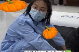 211大学女硕士二次择业选修脚图片