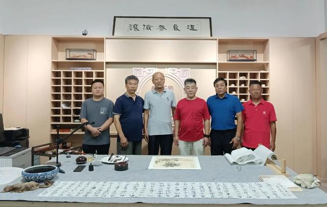 庄 则：“方寸”金戈铁马 “举刀”几度秋凉