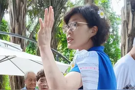 姚明家人现状：42岁妻子风韵犹存、皮肤光亮，13岁女儿身高近2米图片