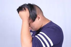 明明啥也没干，却总觉得疲倦？小心“癌性疲劳”，多伴随3种症状图片