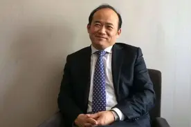 湖北前首富兰世立被判无罪后高调亮相，称被人诬告，被羁押879天，百亿资产化为乌有图片