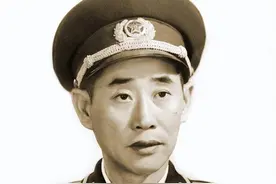 四大野战军下辖的军长们，打仗最厉害，有着第一虎将美称的是谁？图片