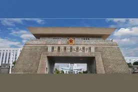 湖南这所学校比清北还难考！考上了免交学费毕业进机关图片