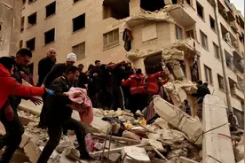 日本多个火山口喷发！各地惊现恐怖异象！网友：即将有大灾难？图片