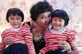 安徽妇人老年丧女，60岁冒死生下双胞胎，如今丈夫离世：我不后悔图片