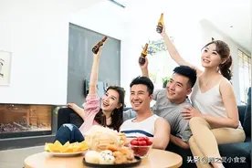 邀请朋友来家里聚餐必备的5道佳肴，端上桌子简直太有面儿！图片