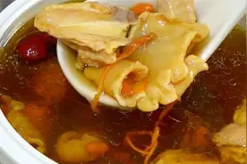 花胶是女人的天然美容院，滋补养颜，味道鲜美，天天喝都不腻图片