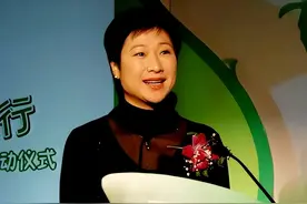 国乒首位奥运女单冠军，拒绝让球巅峰期退役，加入台北队后成传奇图片