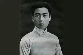 周总理非常罕见的照片，年轻时候英俊，其中一张让六小龄童感动图片