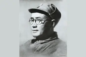 刘伯承和聂荣臻，同为四川老乡，同是开国元帅，所谓“二月逆流”后刘帅的一句安慰，聂帅感激满怀图片