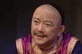 国家一级演员王刚：演过的两版“和珅”，放在一起看，差别就有了图片