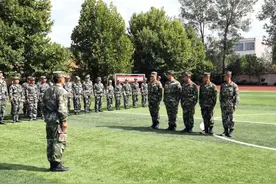 军训操练喊yàěr yì的口音是哪个地方方言？图片