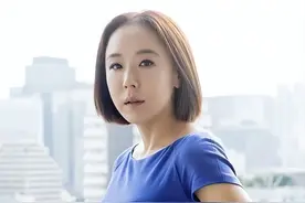 影后姜受延去世，灵堂遗照一片花海，奉俊昊郑雨盛帮忙操办后事图片