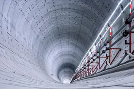 地铁隧道挖的那么深，为什么不见土被运出来？那些泥土都去哪了？图片