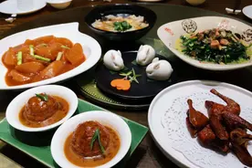 美食配好酒，这3类常见的酒桌好菜，平日遇见可别错过。图片