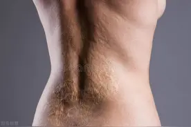 疤痕的诉说图片