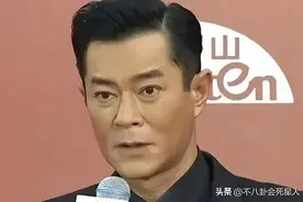 宁愿做“蜡像人”也不接受自然衰老，这7位男神面目全非太可惜了图片