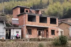 农村建房讲究多：不怕屋后塘，就怕抬轿房！抬轿房会引什么祸端？图片