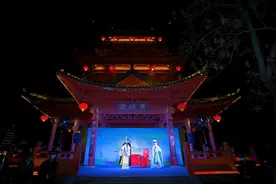 品美食，看戏曲……这个五一，淮安清江浦楼广场夜市很热闹图片