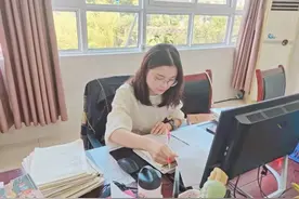 党员的颜色——​记信阳市羊山新区南京路小学教师吴凡图片