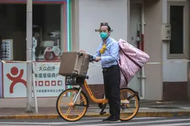 因为得过新冠，康复后的她被学校辞退图片