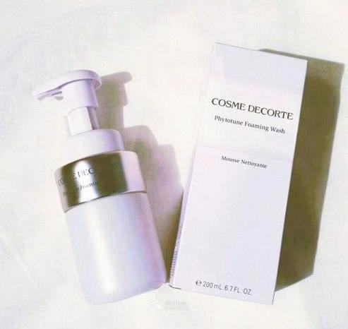 4款好用的洗面奶推荐：有效深入肌肤清洁毛孔，让白瓷肌透亮起来