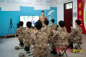 女兵入营初体验，这些“第一次”令人难忘图片