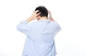 孩子被送进民办高中一学期后，忽然闹绝食还要辍学图片