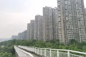 长沙这个小区堪比乡镇，居住了10万人，拥有2公里长的江景风光带图片