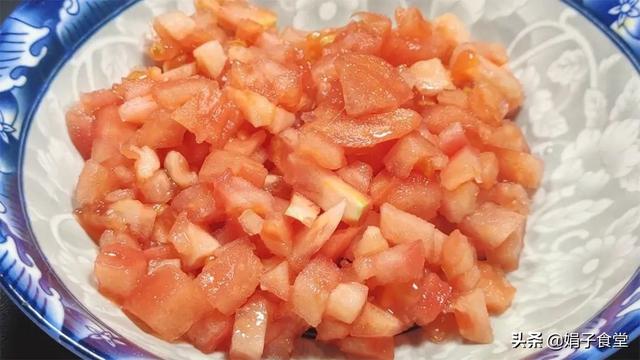 土豆鸡蛋饼这样做才好吃，鲜香入味，简单营养，孩子经常点名要吃
