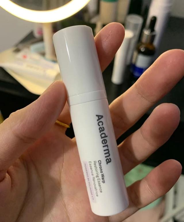 给50岁女人的建议：遇到这4款“精华”可以多囤点，实打实的抗老